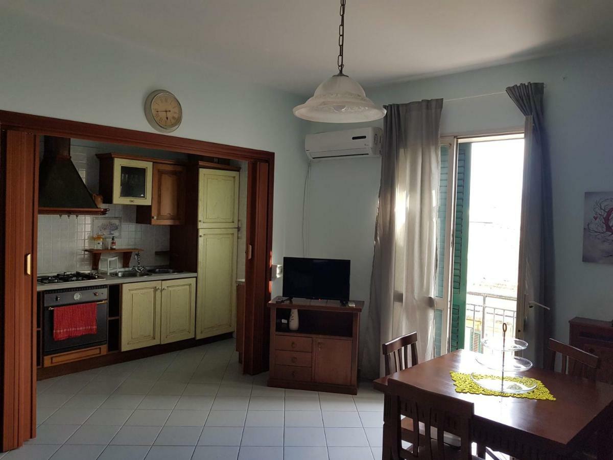 Il Tuppo - Al Centro In Cima Daire Messina Dış mekan fotoğraf