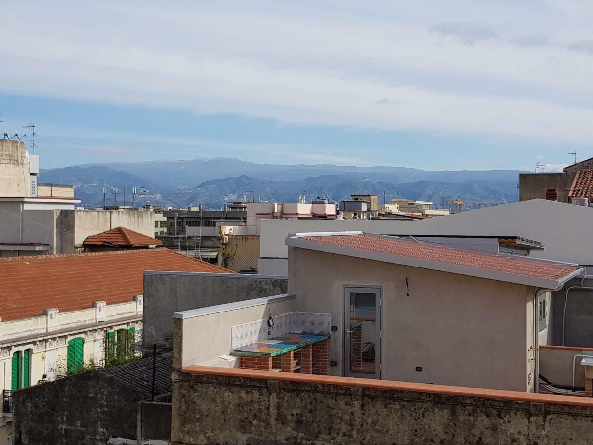 Il Tuppo - Al Centro In Cima Daire Messina Dış mekan fotoğraf